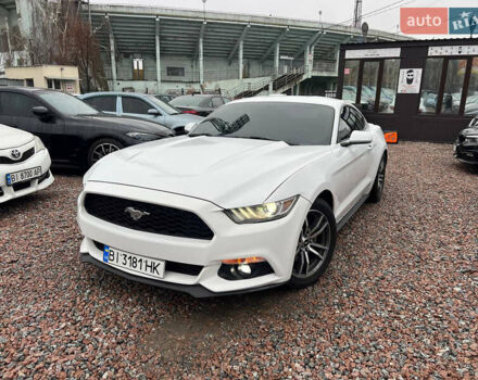 Белый Форд Мустанг, объемом двигателя 2.26 л и пробегом 103 тыс. км за 15500 $, фото 1 на Automoto.ua