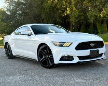 Белый Форд Мустанг, объемом двигателя 2.3 л и пробегом 72 тыс. км за 3000 $, фото 1 на Automoto.ua