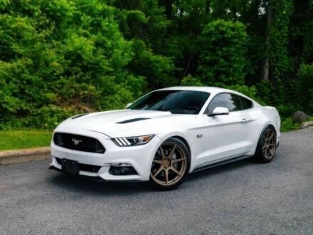 Форд Мустанг 2015 у Чернігові на Automoto.ua Білий Форд Мустанг, об'ємом двигуна 5 л та пробігом 120 тис. км за 7500 $, фото 1 на Automoto.ua