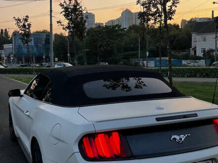 Форд Мустанг 2016 в Днепре (Днепропетровске) на Automoto.ua Белый Форд Мустанг, объемом двигателя 2.3 л и пробегом 144 тыс. км за 18000 $, фото 1 на Automoto.ua