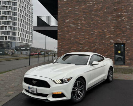 Белый Форд Мустанг, объемом двигателя 3.7 л и пробегом 98 тыс. км за 16500 $, фото 1 на Automoto.ua