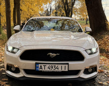 Білий Форд Мустанг, об'ємом двигуна 2.26 л та пробігом 18 тис. км за 25000 $, фото 1 на Automoto.ua