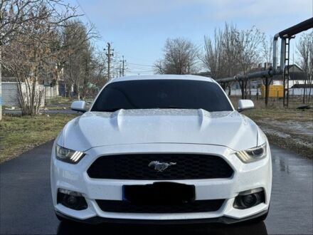 Білий Форд Мустанг, об'ємом двигуна 2.3 л та пробігом 236 тис. км за 8999 $, фото 1 на Automoto.ua