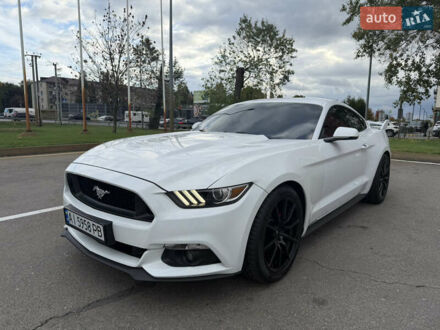 Форд Мустанг 2017 в Киеве на Automoto.ua Белый Форд Мустанг, объемом двигателя 2.3 л и пробегом 100 тыс. км за 15900 $, фото 1 на Automoto.ua