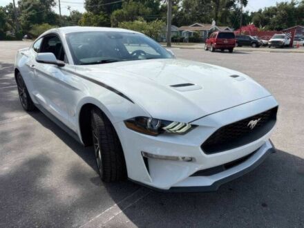 Форд Мустанг 2019 в Кривом Роге на Automoto.ua Белый Форд Мустанг, объемом двигателя 2.3 л и пробегом 41 тыс. км за 11900 $, фото 1 на Automoto.ua