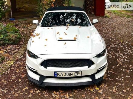 Форд Мустанг 2019 в Львове на Automoto.ua Белый Форд Мустанг, объемом двигателя 2.3 л и пробегом 17 тыс. км за 28900 $, фото 1 на Automoto.ua
