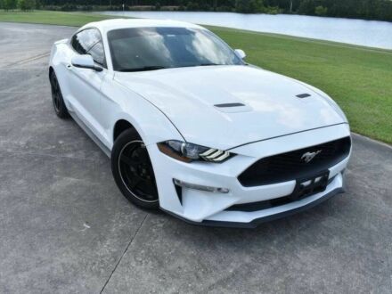 Форд Мустанг 2019 в Луцке на Automoto.ua Белый Форд Мустанг, объемом двигателя 2.3 л и пробегом 42 тыс. км за 12000 $, фото 1 на Automoto.ua