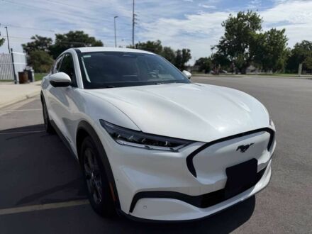 Форд Мустанг 2021 в Ровно на Automoto.ua Белый Форд Мустанг, объемом двигателя 0 л и пробегом 27 тыс. км за 14600 $, фото 1 на Automoto.ua