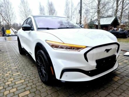 Форд Мустанг 2022 в Львове на Automoto.ua Белый Форд Мустанг, объемом двигателя 0 л и пробегом 10 тыс. км за 20000 $, фото 1 на Automoto.ua