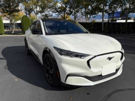 Форд Мустанг 2023 у Дніпро (Дніпропетровську) на Automoto.ua Білий Форд Мустанг, об'ємом двигуна 0 л та пробігом 14 тис. км за 17800 $, фото 1 на Automoto.ua