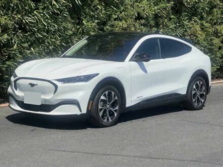 Белый Форд Мустанг, объемом двигателя 0 л и пробегом 18 тыс. км за 15700 $, фото 1 на Automoto.ua