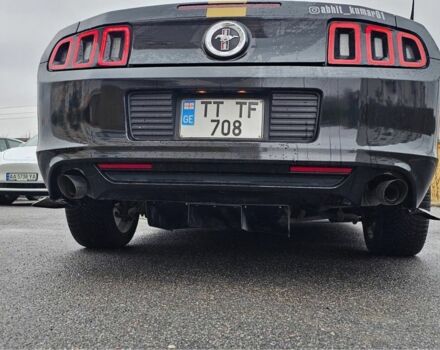 Черный Форд Мустанг, объемом двигателя 3.7 л и пробегом 138 тыс. км за 6500 $, фото 5 на Automoto.ua