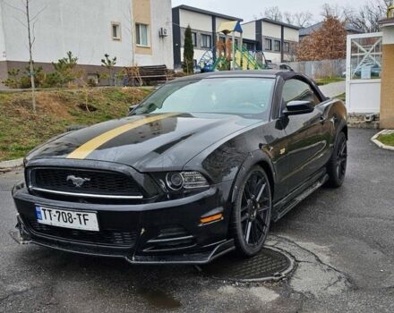 Черный Форд Мустанг, объемом двигателя 3.7 л и пробегом 138 тыс. км за 6500 $, фото 1 на Automoto.ua