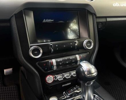 Черный Форд Мустанг, объемом двигателя 2.3 л и пробегом 101 тыс. км за 15990 $, фото 11 на Automoto.ua