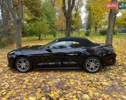 Черный Форд Мустанг, объемом двигателя 2.3 л и пробегом 101 тыс. км за 15990 $, фото 7 на Automoto.ua