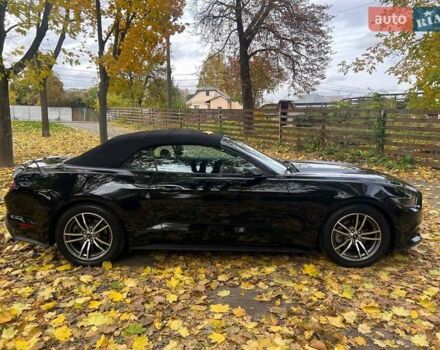 Черный Форд Мустанг, объемом двигателя 2.3 л и пробегом 101 тыс. км за 15990 $, фото 3 на Automoto.ua