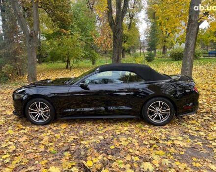 Черный Форд Мустанг, объемом двигателя 2.3 л и пробегом 101 тыс. км за 15990 $, фото 7 на Automoto.ua