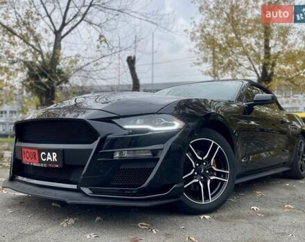 Черный Форд Мустанг, объемом двигателя 2.26 л и пробегом 121 тыс. км за 17999 $, фото 2 на Automoto.ua