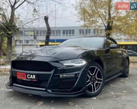 Черный Форд Мустанг, объемом двигателя 2.26 л и пробегом 121 тыс. км за 17999 $, фото 1 на Automoto.ua