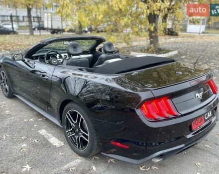 Черный Форд Мустанг, объемом двигателя 2.26 л и пробегом 121 тыс. км за 17999 $, фото 19 на Automoto.ua