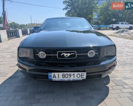 Черный Форд Мустанг, объемом двигателя 4.6 л и пробегом 153 тыс. км за 9800 $, фото 5 на Automoto.ua