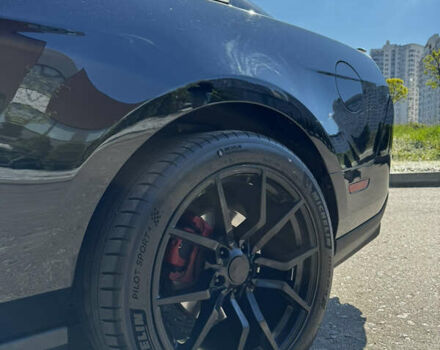 Черный Форд Мустанг, объемом двигателя 4.95 л и пробегом 160 тыс. км за 20500 $, фото 7 на Automoto.ua