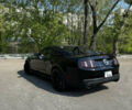 Черный Форд Мустанг, объемом двигателя 4.95 л и пробегом 160 тыс. км за 20500 $, фото 5 на Automoto.ua