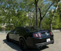 Черный Форд Мустанг, объемом двигателя 4.95 л и пробегом 160 тыс. км за 20500 $, фото 8 на Automoto.ua