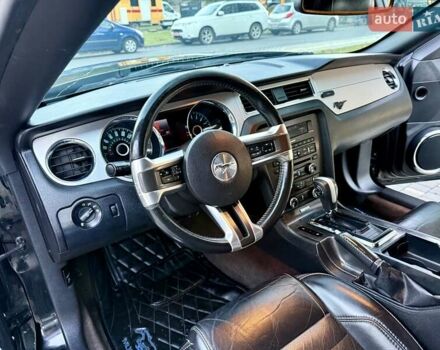 Чорний Форд Мустанг, об'ємом двигуна 3.7 л та пробігом 237 тис. км за 11999 $, фото 38 на Automoto.ua