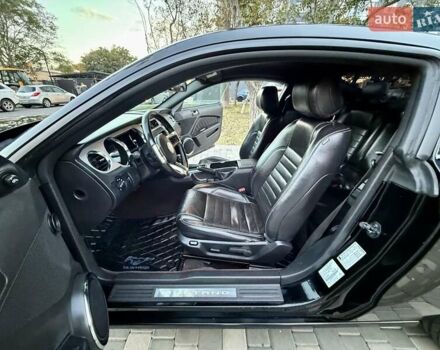 Чорний Форд Мустанг, об'ємом двигуна 3.7 л та пробігом 237 тис. км за 11999 $, фото 32 на Automoto.ua