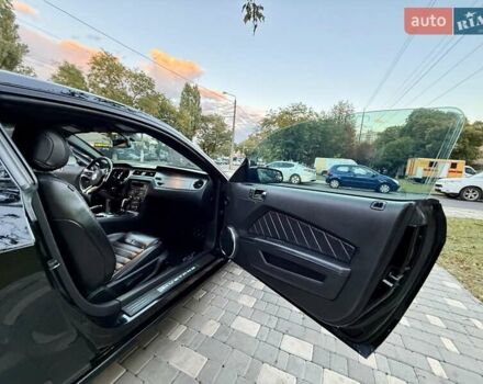 Чорний Форд Мустанг, об'ємом двигуна 3.7 л та пробігом 237 тис. км за 11999 $, фото 43 на Automoto.ua