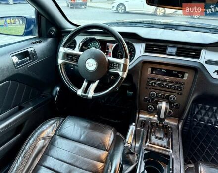 Чорний Форд Мустанг, об'ємом двигуна 3.7 л та пробігом 237 тис. км за 11999 $, фото 58 на Automoto.ua