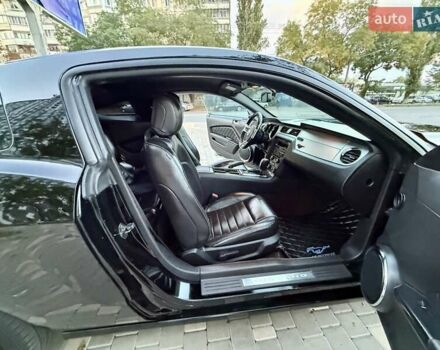 Чорний Форд Мустанг, об'ємом двигуна 3.7 л та пробігом 237 тис. км за 11999 $, фото 45 на Automoto.ua