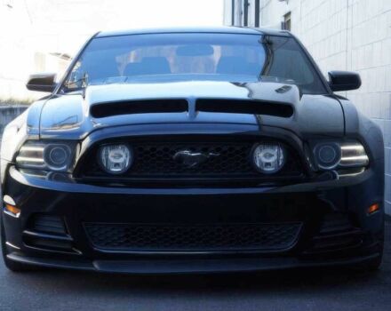 Черный Форд Мустанг, объемом двигателя 5 л и пробегом 80 тыс. км за 8800 $, фото 1 на Automoto.ua