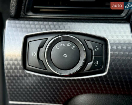 Черный Форд Мустанг, объемом двигателя 2.26 л и пробегом 198 тыс. км за 14300 $, фото 28 на Automoto.ua