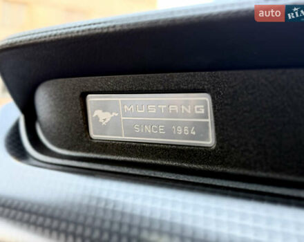 Черный Форд Мустанг, объемом двигателя 2.26 л и пробегом 198 тыс. км за 14300 $, фото 16 на Automoto.ua