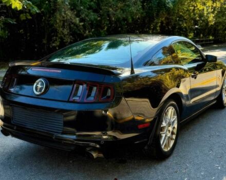 Черный Форд Мустанг, объемом двигателя 3.7 л и пробегом 87 тыс. км за 6300 $, фото 6 на Automoto.ua