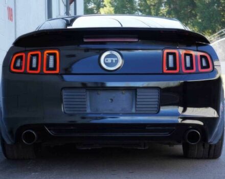 Черный Форд Мустанг, объемом двигателя 5 л и пробегом 80 тыс. км за 8800 $, фото 4 на Automoto.ua