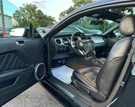 Форд Мустанг 2014 в Житомире на Automoto.ua Черный Форд Мустанг, объемом двигателя 5 л и пробегом 84 тыс. км за 7100 $, фото 8 на Automoto.ua