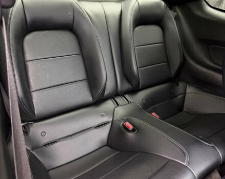 Черный Форд Мустанг, объемом двигателя 2.26 л и пробегом 180 тыс. км за 12000 $, фото 81 на Automoto.ua