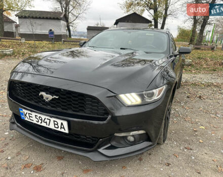 Черный Форд Мустанг, объемом двигателя 2.3 л и пробегом 140 тыс. км за 11777 $, фото 17 на Automoto.ua