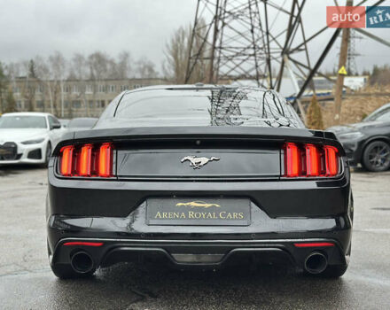 Черный Форд Мустанг, объемом двигателя 2.26 л и пробегом 131 тыс. км за 15300 $, фото 10 на Automoto.ua