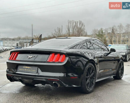 Черный Форд Мустанг, объемом двигателя 2.26 л и пробегом 131 тыс. км за 15300 $, фото 9 на Automoto.ua