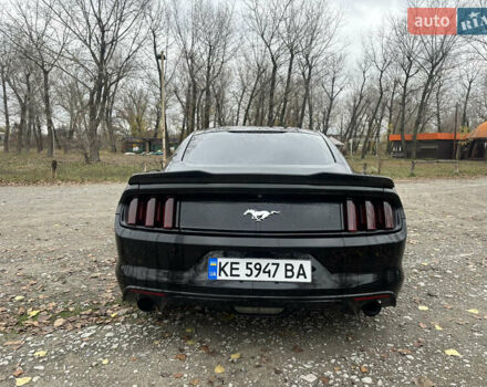Черный Форд Мустанг, объемом двигателя 2.3 л и пробегом 140 тыс. км за 11777 $, фото 18 на Automoto.ua