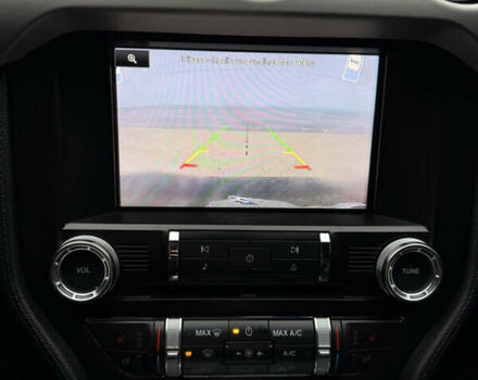 Черный Форд Мустанг, объемом двигателя 2.26 л и пробегом 180 тыс. км за 12000 $, фото 84 на Automoto.ua