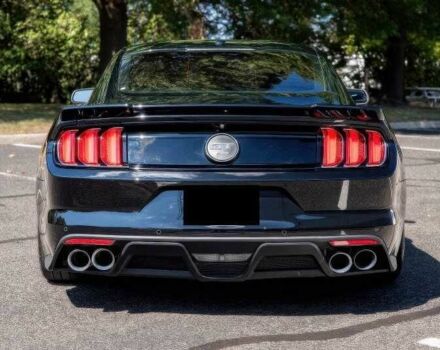 Чорний Форд Мустанг, об'ємом двигуна 5 л та пробігом 121 тис. км за 4500 $, фото 5 на Automoto.ua