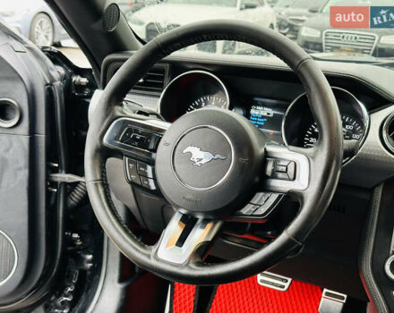 Черный Форд Мустанг, объемом двигателя 2.26 л и пробегом 131 тыс. км за 15300 $, фото 19 на Automoto.ua