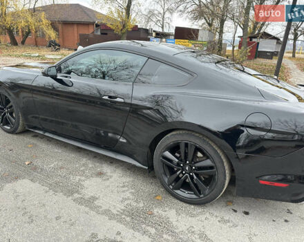 Черный Форд Мустанг, объемом двигателя 2.3 л и пробегом 140 тыс. км за 11777 $, фото 8 на Automoto.ua