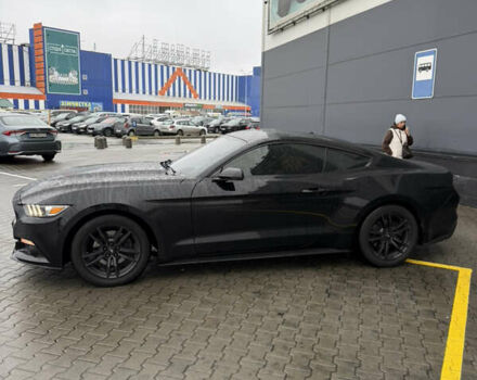 Черный Форд Мустанг, объемом двигателя 2.26 л и пробегом 180 тыс. км за 12000 $, фото 60 на Automoto.ua