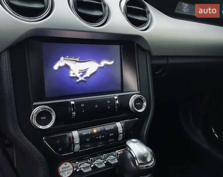 Черный Форд Мустанг, объемом двигателя 2.26 л и пробегом 180 тыс. км за 12000 $, фото 27 на Automoto.ua